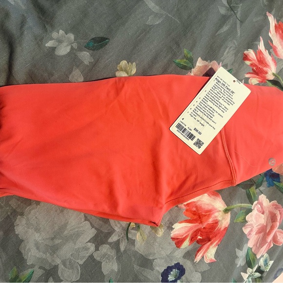 Lululemon NWT Sz 4 Align HR 28” leggings (Pale Raspberry) <3 - Picture 5 of 5
